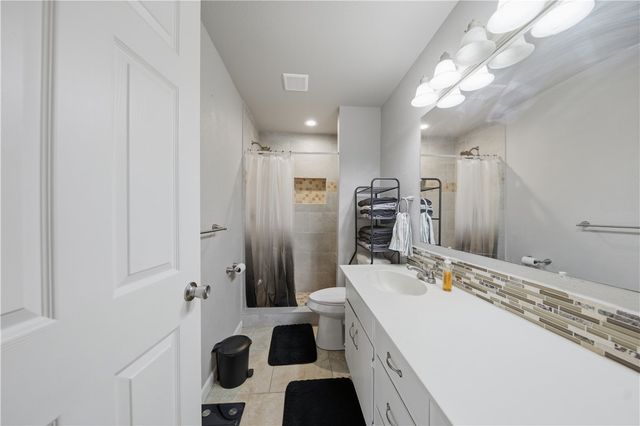 1430 Madrid, Corpus Christi, TX 78416