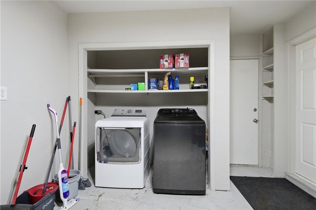 1430 Madrid, Corpus Christi, TX 78416