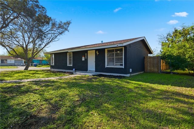 1430 Madrid, Corpus Christi, TX 78416