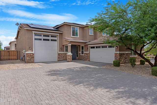7910 W PUEBLO Avenue, Phoenix, AZ 85043