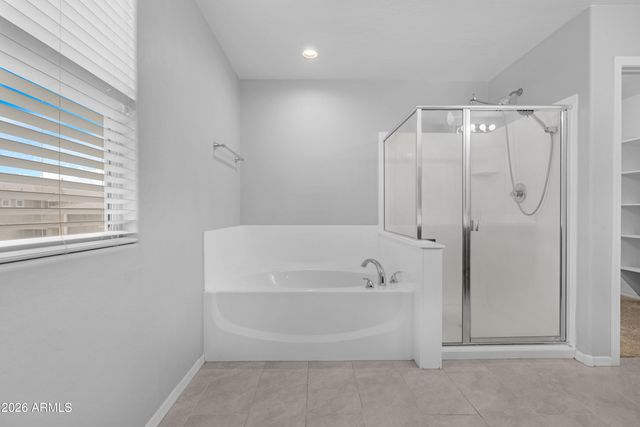 7910 W PUEBLO Avenue, Phoenix, AZ 85043