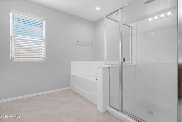 7910 W PUEBLO Avenue, Phoenix, AZ 85043