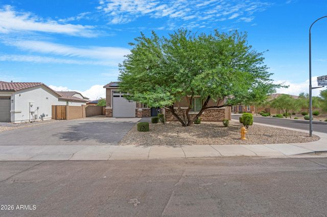 7910 W PUEBLO Avenue, Phoenix, AZ 85043