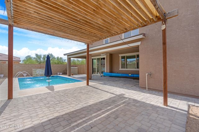 7910 W PUEBLO Avenue, Phoenix, AZ 85043