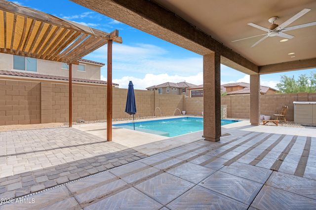 7910 W PUEBLO Avenue, Phoenix, AZ 85043