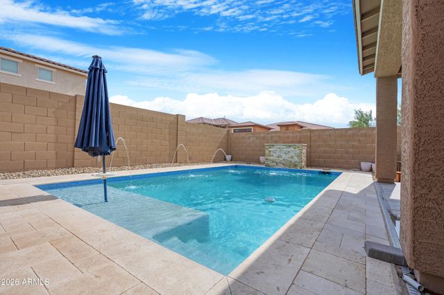 7910 W PUEBLO Avenue, Phoenix, AZ 85043