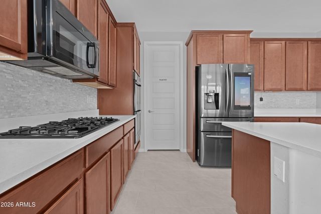 7910 W PUEBLO Avenue, Phoenix, AZ 85043
