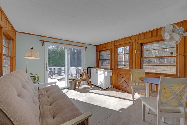 3 Santom St, Auburn, MA 01501