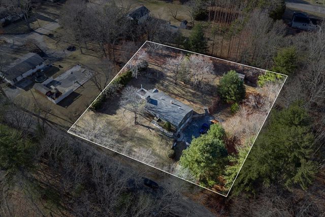 3 Santom St, Auburn, MA 01501