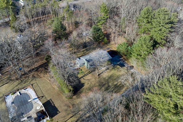 3 Santom St, Auburn, MA 01501