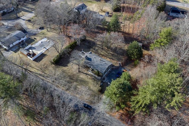 3 Santom St, Auburn, MA 01501