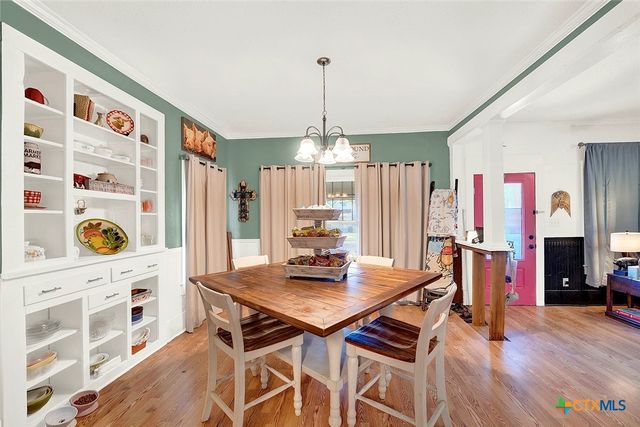 205 Brinkoeter Street, Poth, TX 78147