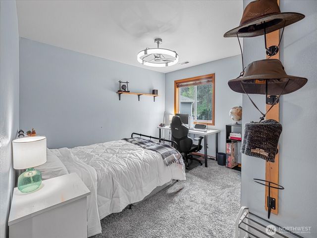 15220 197th Street E, Orting, WA 98360