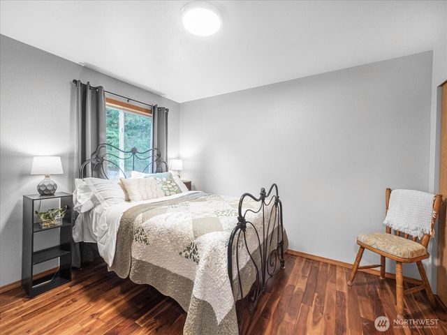 15220 197th Street E, Orting, WA 98360