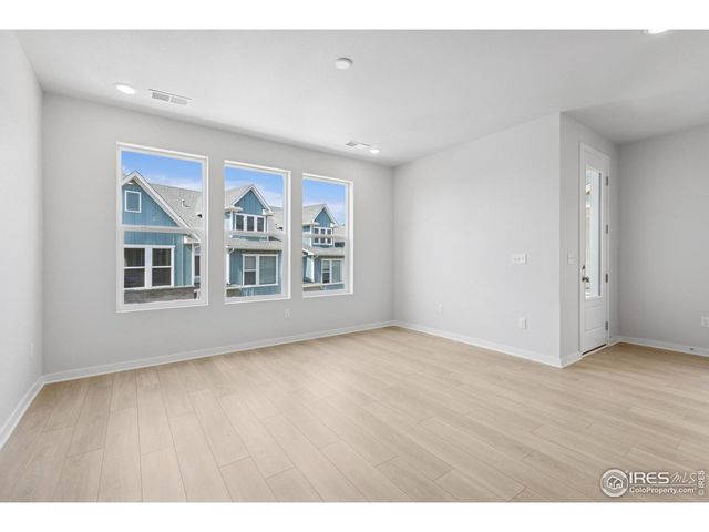 6340 Deerfoot Dr, Loveland, CO 80538