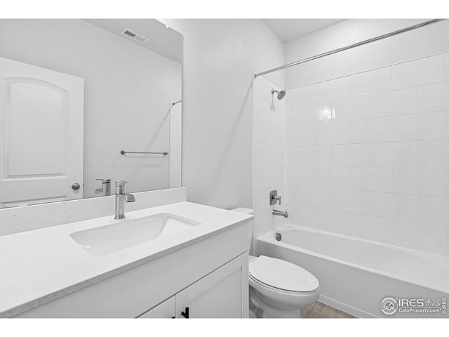 6340 Deerfoot Dr, Loveland, CO 80538