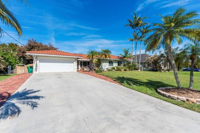 11721 NW 23rd Street, Plantation, FL 33323