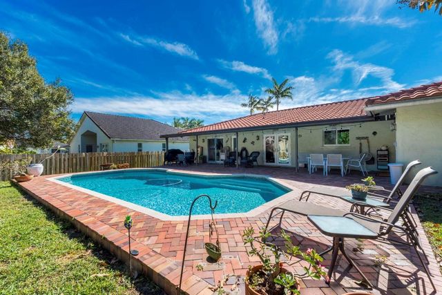 11721 NW 23rd Street, Plantation, FL 33323