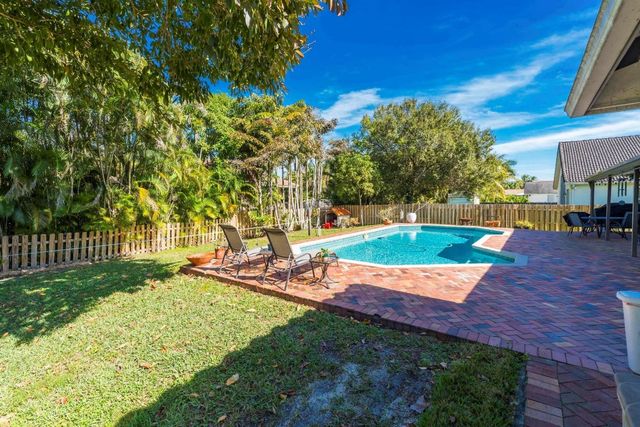 11721 NW 23rd Street, Plantation, FL 33323