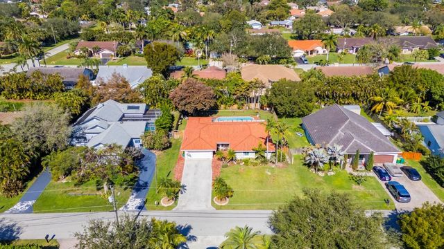 11721 NW 23rd Street, Plantation, FL 33323