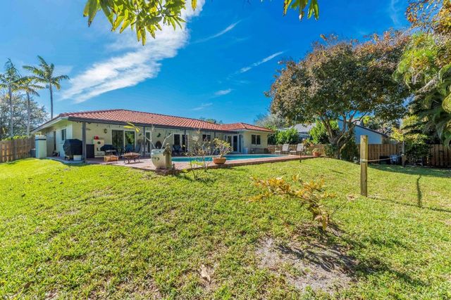 11721 NW 23rd Street, Plantation, FL 33323