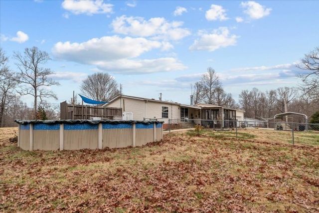 305 Lucas Ridge Ln, Waverly, TN 37185