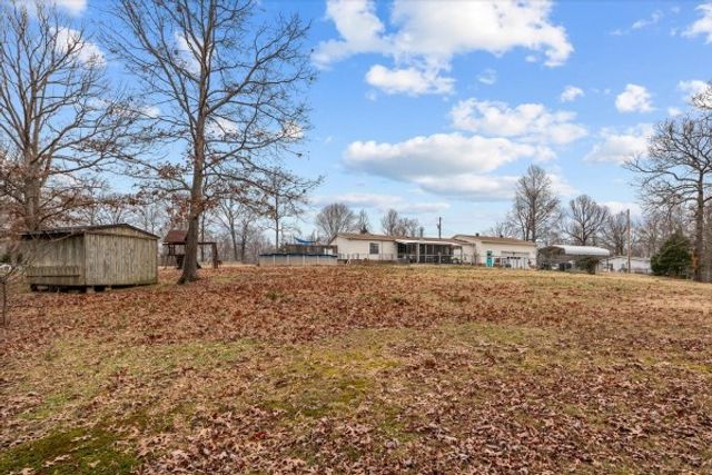 305 Lucas Ridge Ln, Waverly, TN 37185