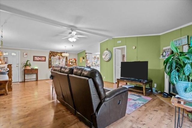 305 Lucas Ridge Ln, Waverly, TN 37185