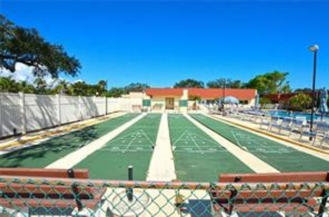 50 Woodland Drive 203, Vero Beach, FL 32962