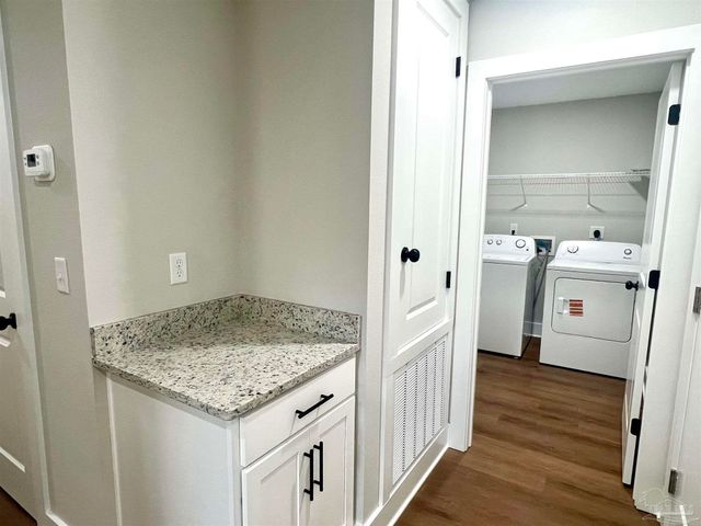 4417 Oak Ln, Milton, FL 32583