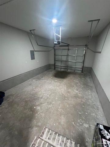 4417 Oak Ln, Milton, FL 32583