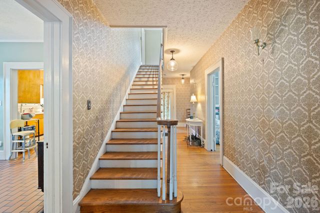 313 E Main Street, Morganton, NC 28655