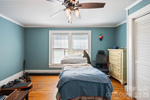 313 E Main Street, Morganton, NC 28655