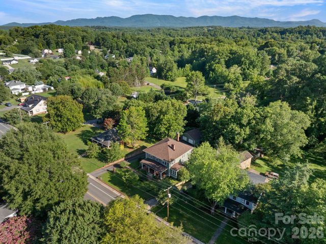313 E Main Street, Morganton, NC 28655