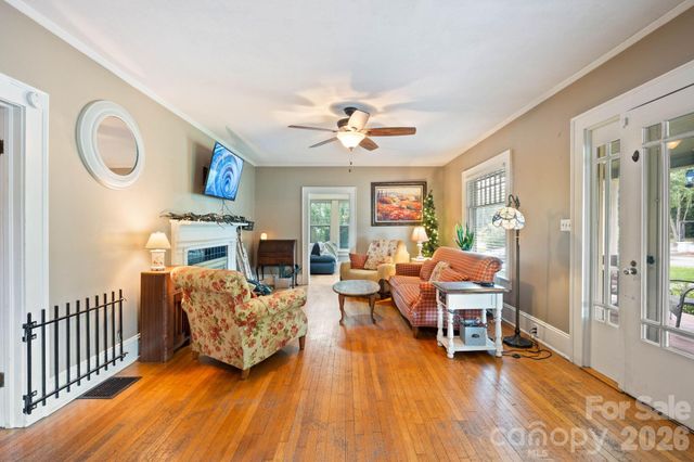 313 E Main Street, Morganton, NC 28655