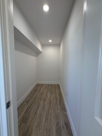 15 Park Ave. 107, Hull, MA 02045