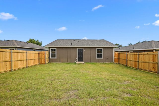 406 E Munson Street, Denison, TX 75021