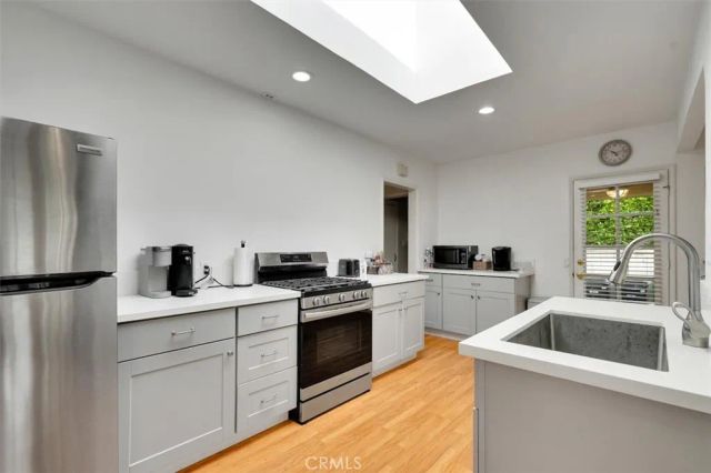 4415 Morella Ave, Studio City, CA 91607