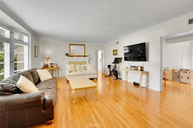 4415 Morella Ave, Studio City, CA 91607