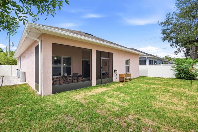 2906 W DOUGLAS STREET, Tampa, FL 33607