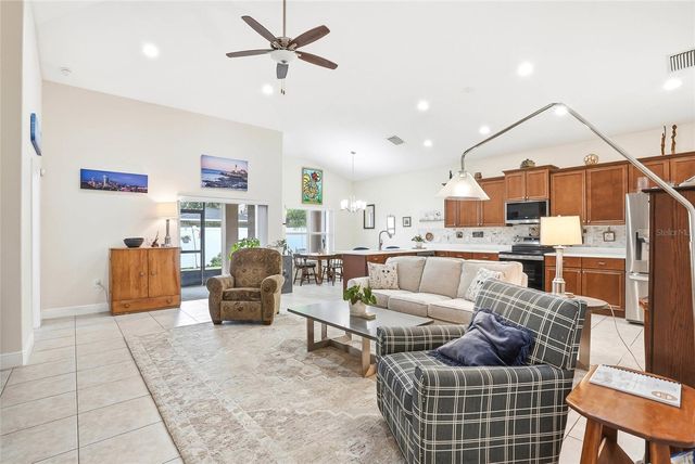 2906 W DOUGLAS STREET, Tampa, FL 33607