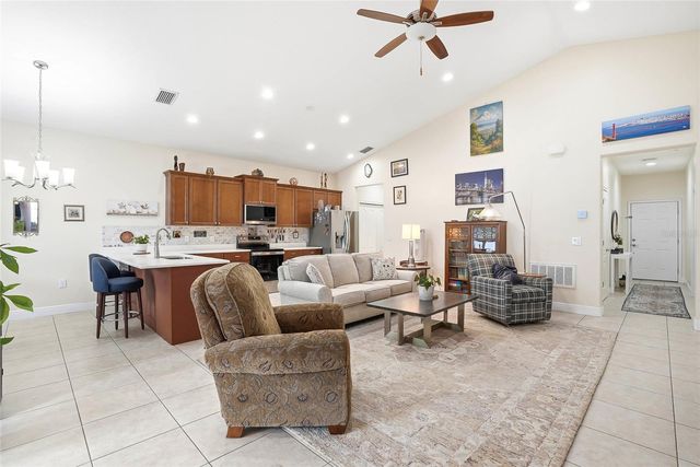 2906 W DOUGLAS STREET, Tampa, FL 33607
