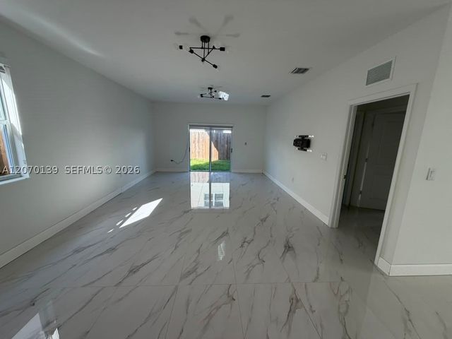 1409 SE 26th Ter 1409, Homestead, FL 33035