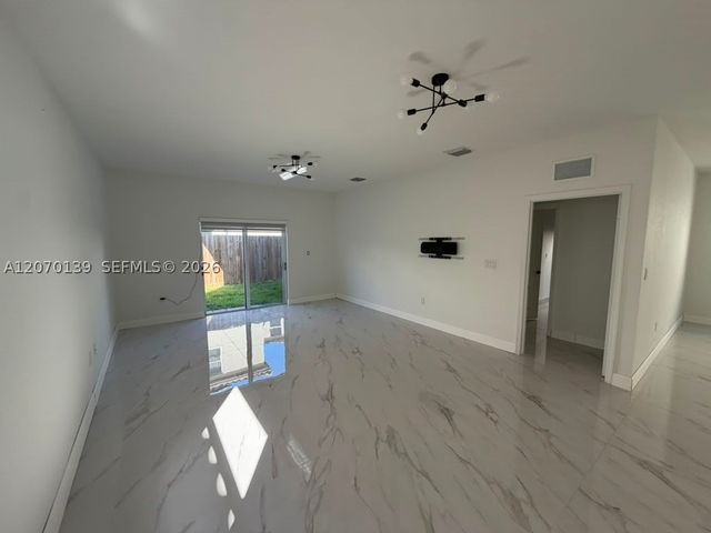 1409 SE 26th Ter 1409, Homestead, FL 33035