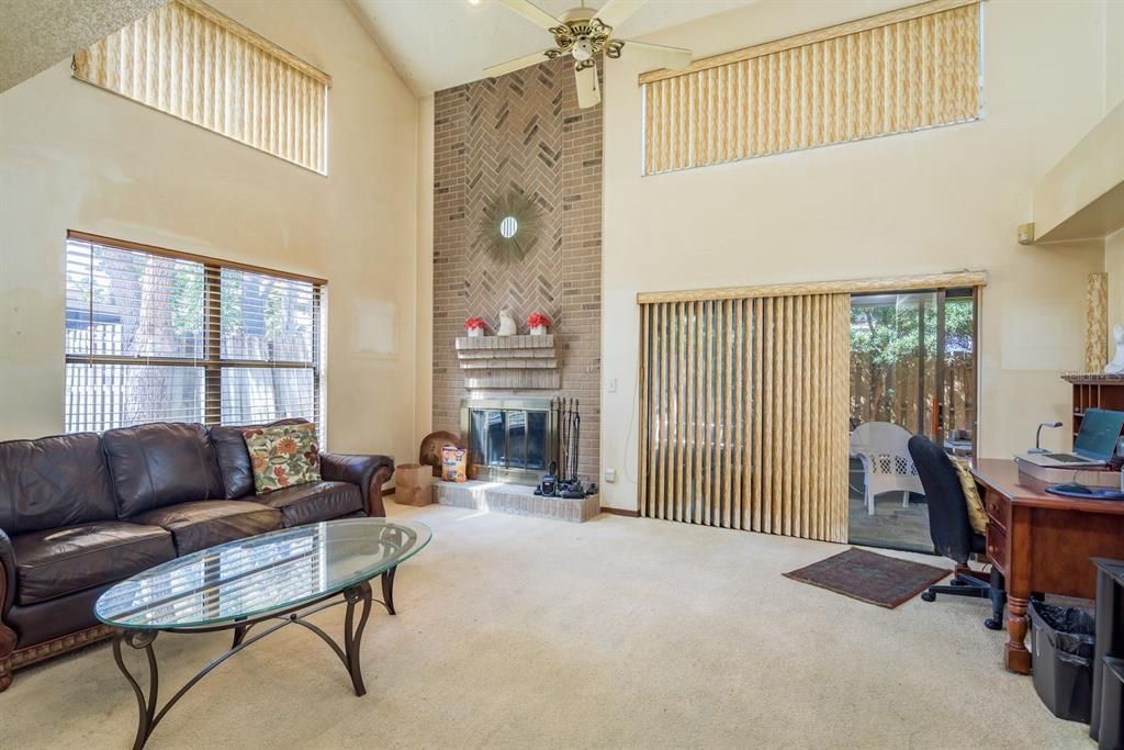 Image 4 of property listing at 1888 SPRINGBUSH LANE, Clearwater, FL 33763
