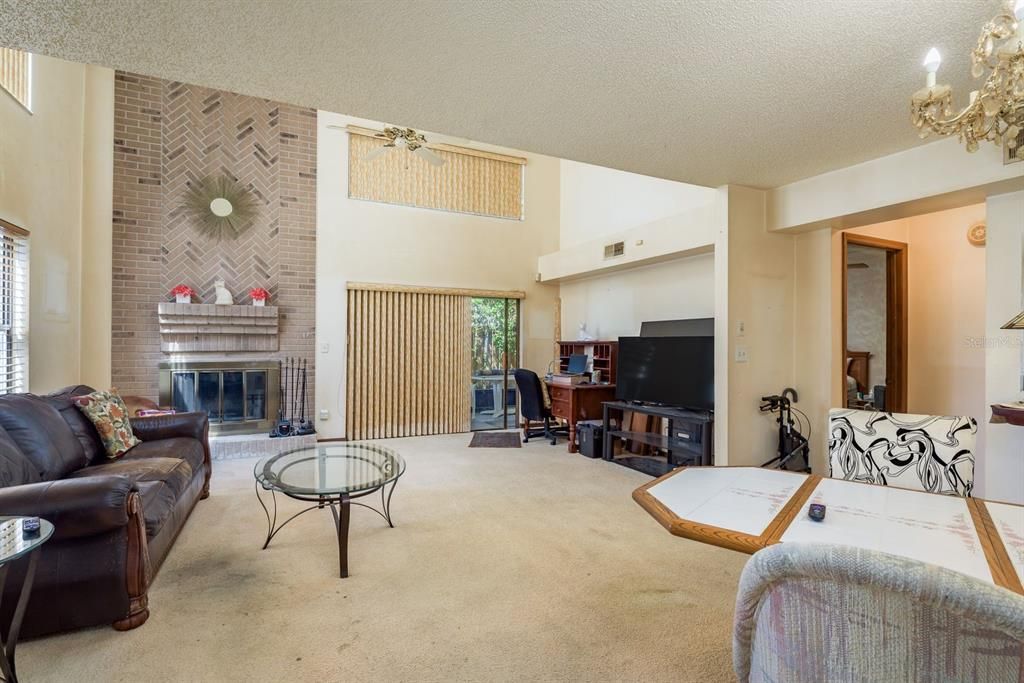 Image 6 of property listing at 1888 SPRINGBUSH LANE, Clearwater, FL 33763