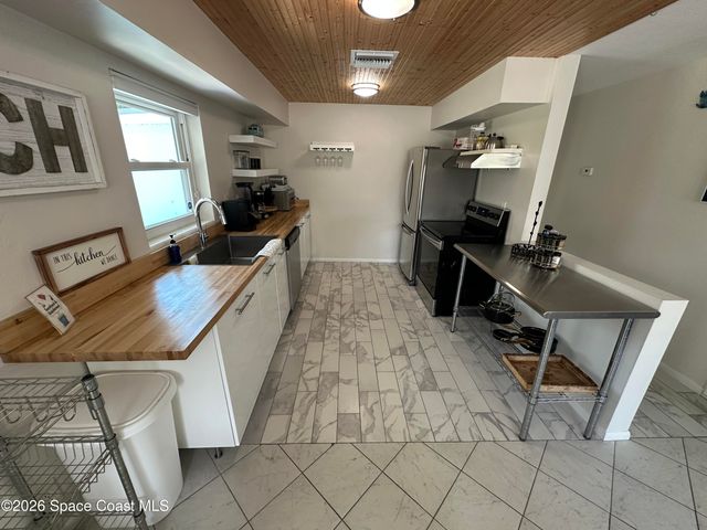 302 5th Avenue, Melbourne Beach, FL 32951