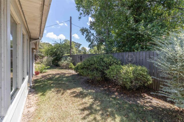 2402 Holly Street, Liberty, TX 77575