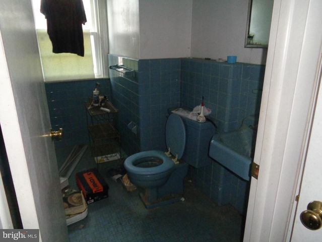 1480 NOBLE RD, Jenkintown, PA 19046