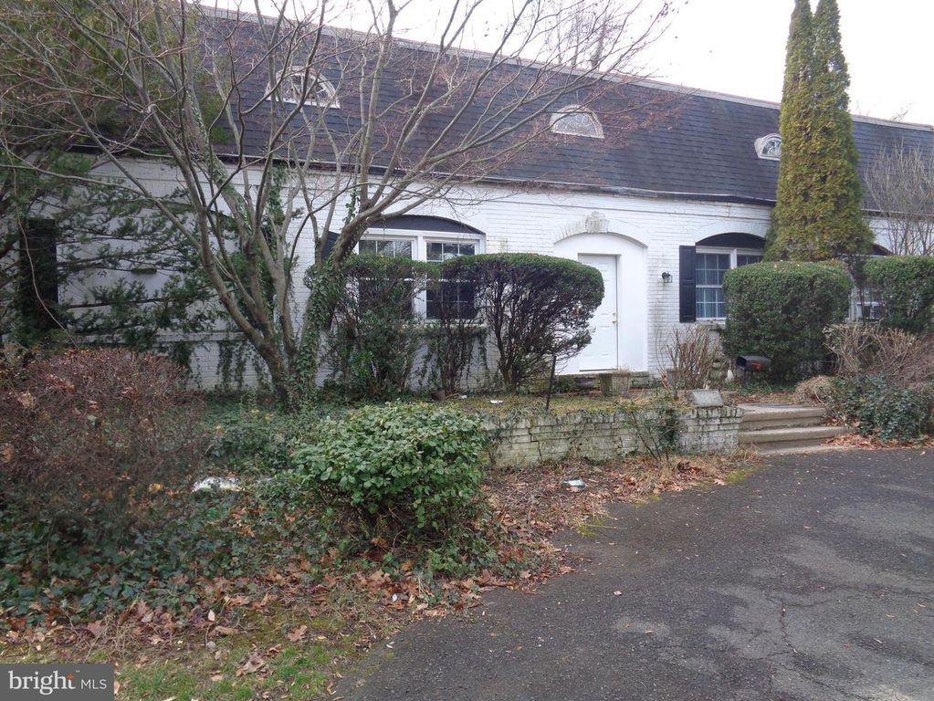 1480 NOBLE RD, Jenkintown, PA 19046